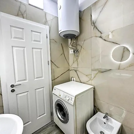 New Bazaar 1bd Modern Tiran