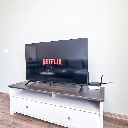 New Bazaar 1bd Modern *