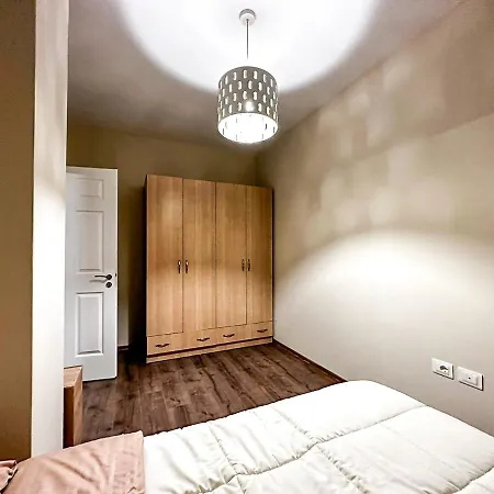 New Bazaar 1bd Modern Apartment